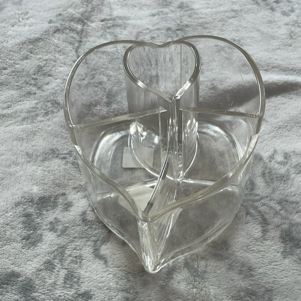 Acrylic heart shaped make up organizer